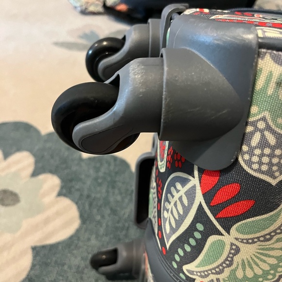 Vera Bradley carry-on rolling soft side luggage in Nomadic Floral - Picture 6 of 7